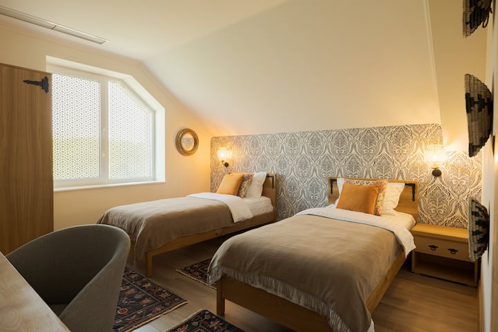 საძინებელი 4