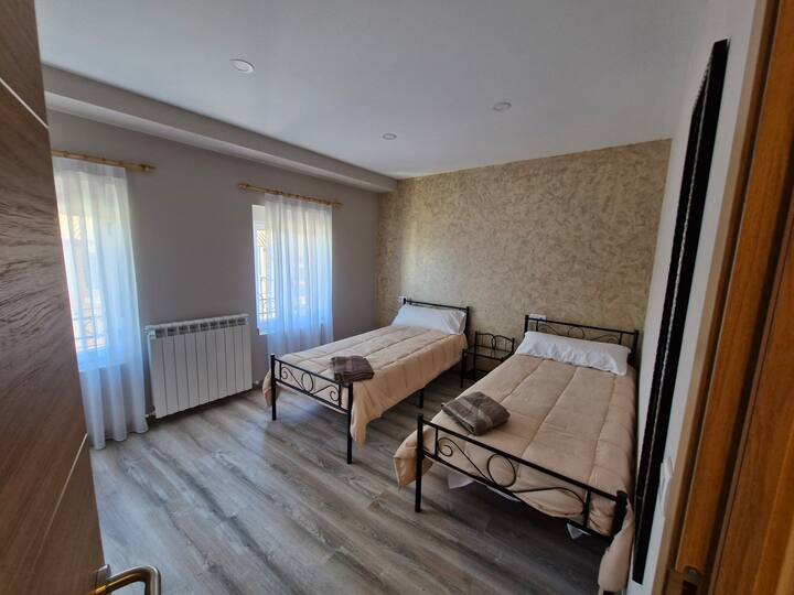 غرفة النوم 1