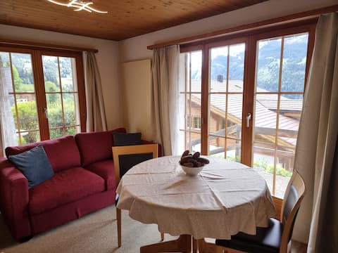 Top performing Airbnb: Self contained 1st floor studio in Wengen in Lauterbrunnen