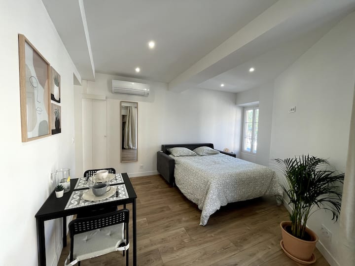 Joli Studio Place Garibaldi, Vieux-nice, Port - ibis budget Nice Aeroport
