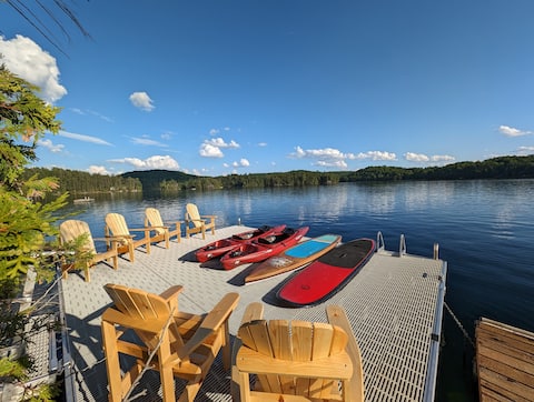 Stunning, spacious and serene lakefront cottage!