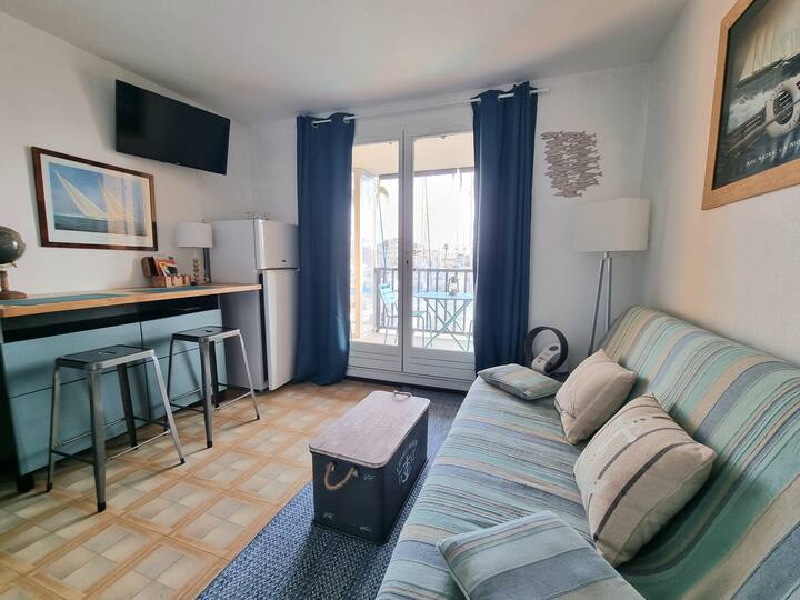 غرفة المعيشة