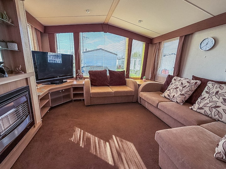 Stunning Caravan At Dovercourt Park Ref 44606o - Harwich