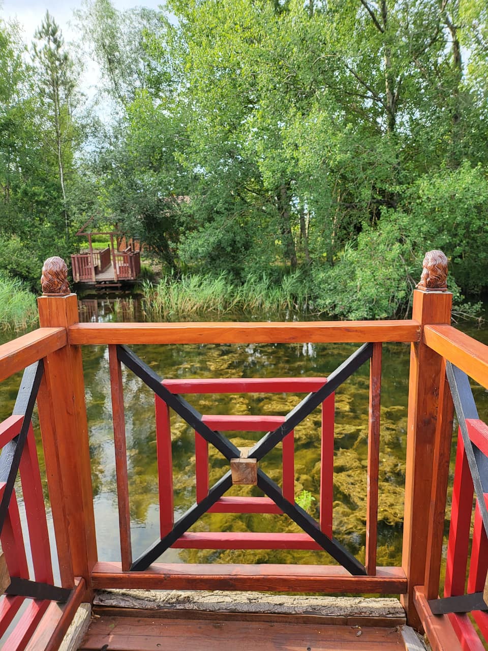 A cabin on its own island in a pond, Sury-aux-Bois, Loiret, France, photo 9 of 10