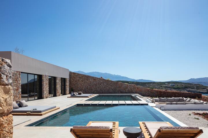 DioNysos Boutique Villa Heated Pool & Sauna gallery image 2