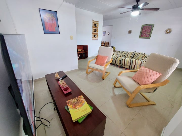 Cómodo Apartamento Entero - San Salvador