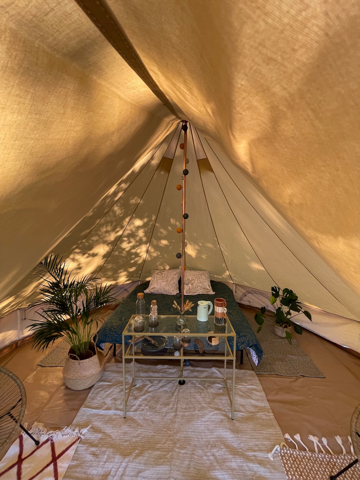 Proprietà Airbnb di successo: Nomadic teepee tent for 2–4 people. a Diocèse De Saint étienne