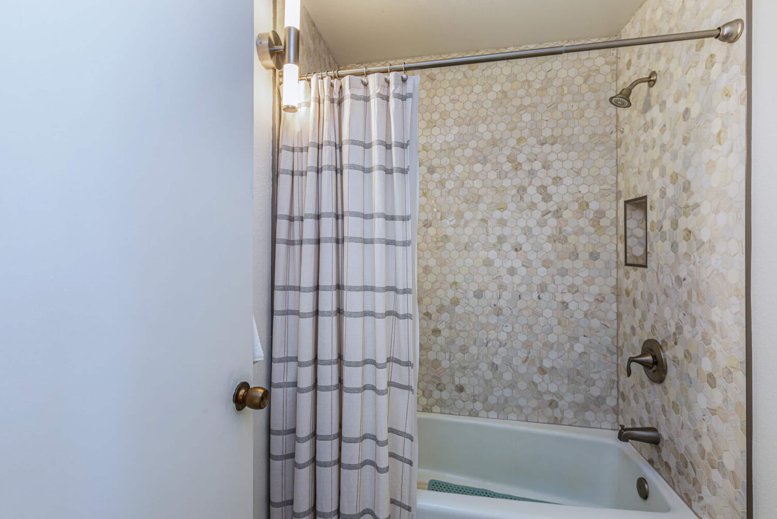 Condo in Koloa · ★4.93 · 2 bedrooms · 5 beds · 2 baths - Photo 36