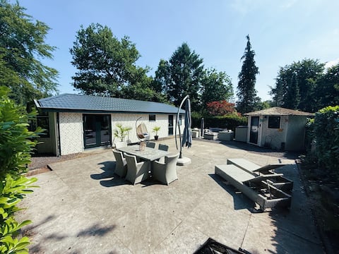 Cottage "Felicity" family & space