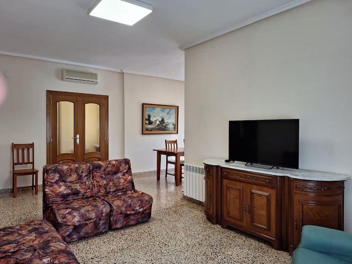 Chalet Con Piscina Cerca De Valencia Y La Montaña - La Pobla de Vallbona