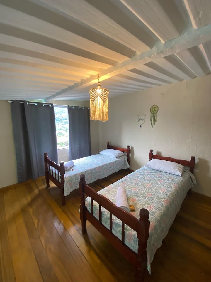 Dhomë gjumi 2