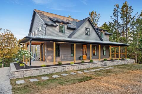 New Luxury Retreat at Nolin Lake & Mammoth Cave!