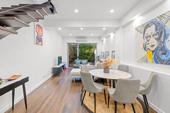 Oasis 4BR House/Darling Harbour&Casino-7 mins walk gallery image 2