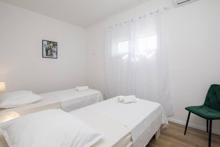 საძინებელი 3