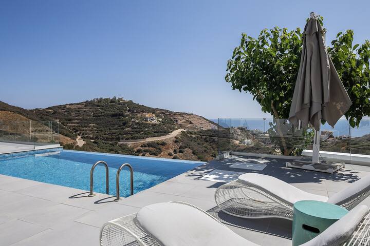 Rose Villa – Superb sea vistas, Close to the beach