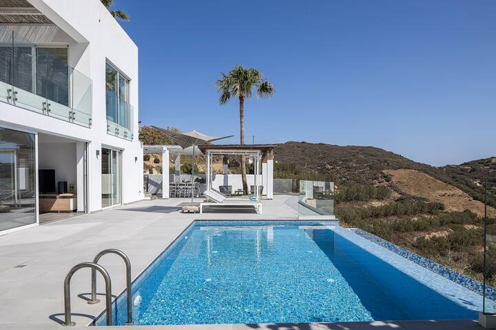 Rose Villa – Superb sea vistas, Close to the beach gallery image 2