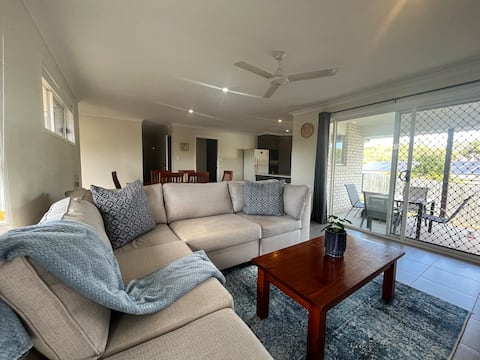 Spacious & Modern
3 Bedroom Duplex in Gladstone