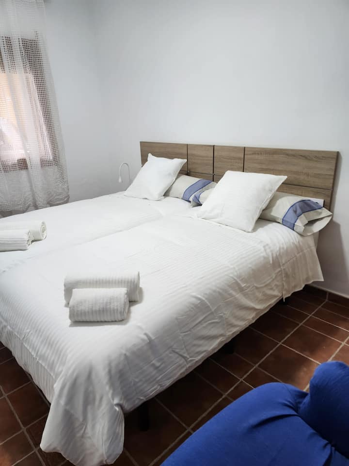 غرفة النوم 2