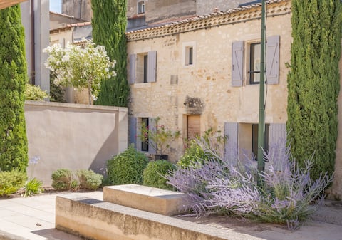 Lovely house in the heart of village with a pool