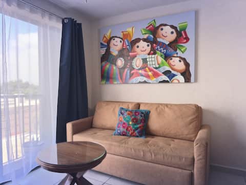 Popular Airbnb listing: Downtown/parking+elevator+fast wifi/train in Jalisco