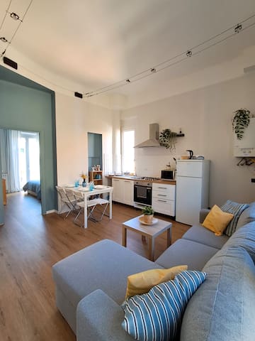 2BR+Sofa Ostia • 10 min to FCO • Easy Rome Access