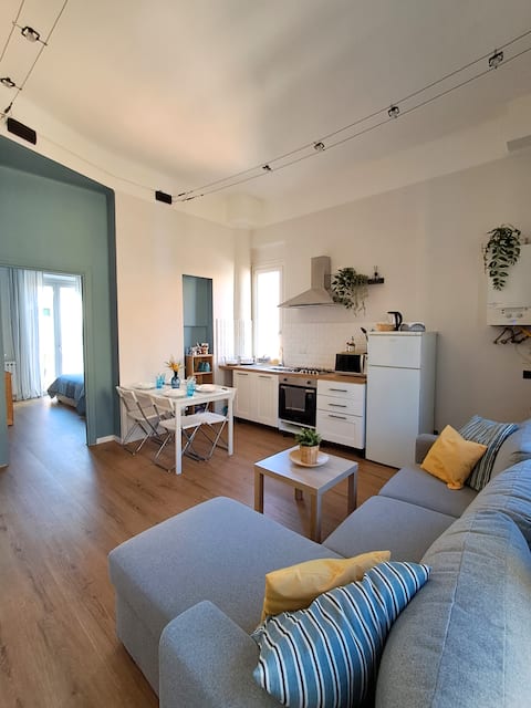 2BR+Sofa Ostia • 10 min to FCO • Easy Rome Access