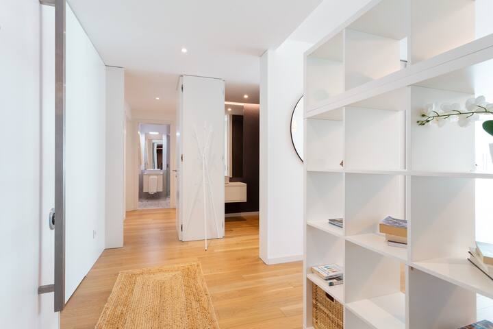 Lux Comfortable 3 bed apartment gallery image 5