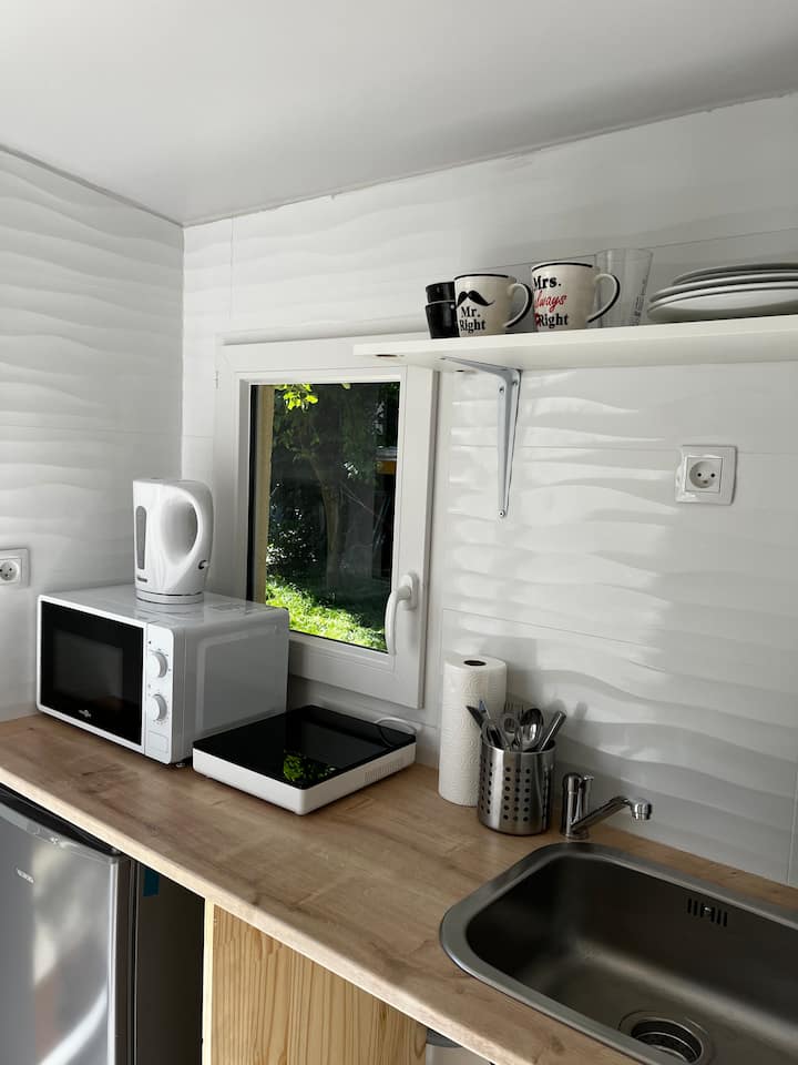 À La Zone H - Studio/2personnes/ Sdb Privée - Tremblay-en-France