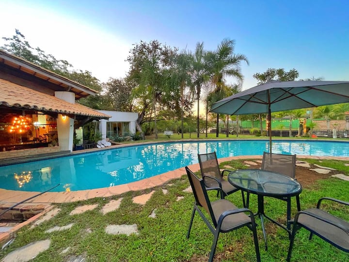 Aruana House in Front of the River - Private Port