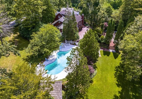 Luxe 6acre Estate: Pool, Pickleball, HotTub, Games