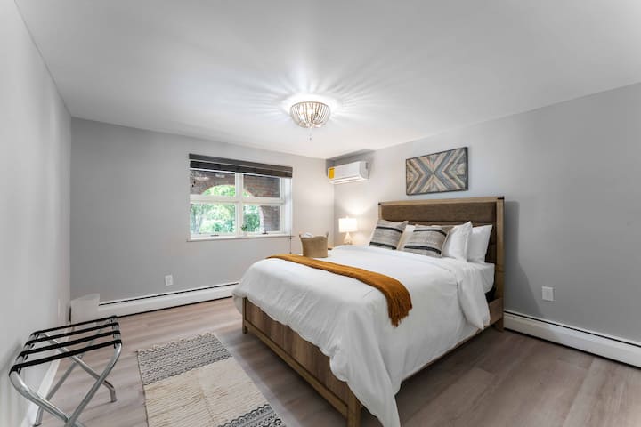 Lower level bedroom with Queen bed