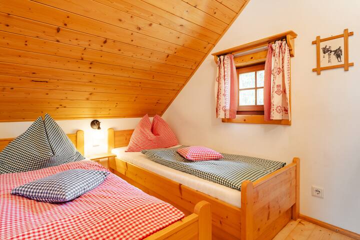 غرفة النوم 1