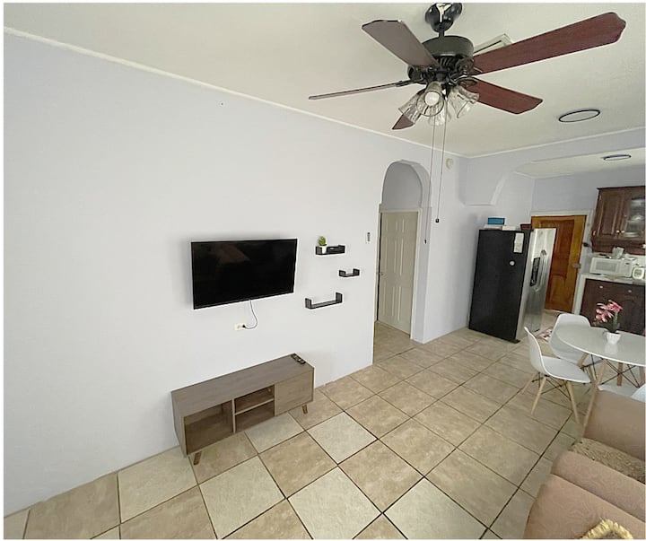 3/3 Home Close To Beach-perfect Location - Puerto Cortés