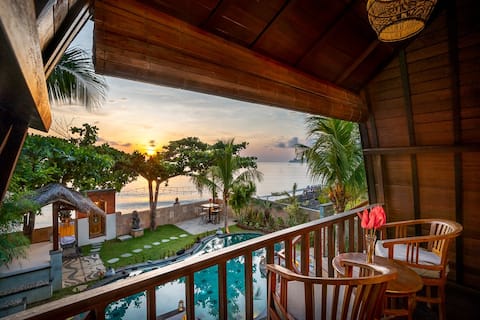 Villa Amari beach front in Amed