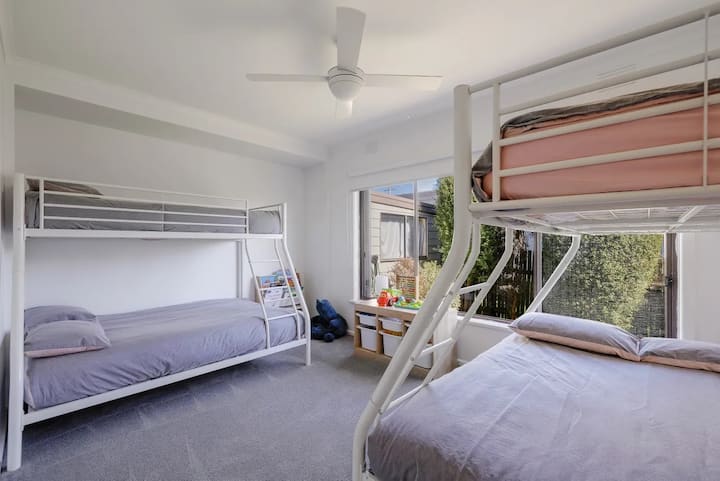 Dhomë gjumi 3 me krevate marinari