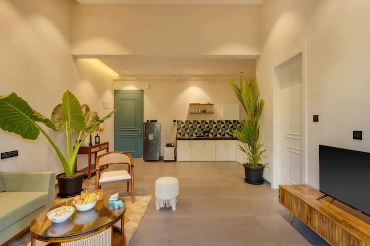 Living room image 5