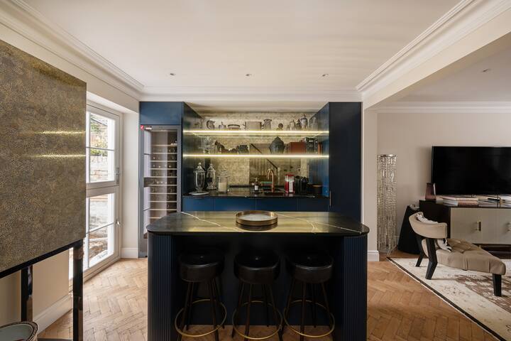 Luxury House Next To Chelsea & Battersea Park gallery image 3