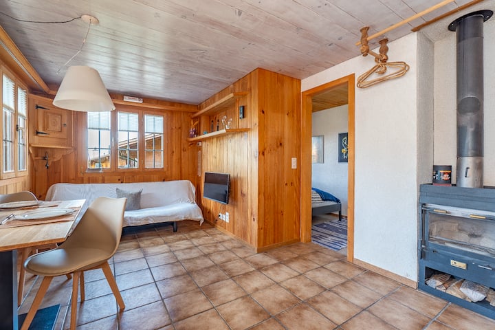 Lake And Mountain View Chalet,fireplace And Garden - Brienz
