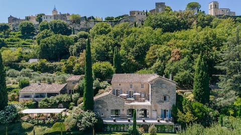 The Provençal Bastide