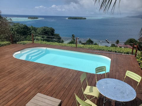 Large Villa, pool, lagoon view, near center