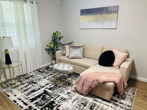 Chic 2Bed 1Bath House Near AT&T Stadium
