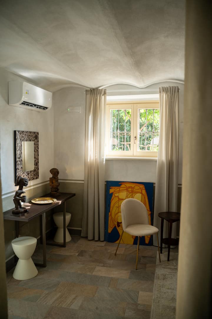 2 Bedrooms Old Town Secret Gem With Private Garden - Saluzzo