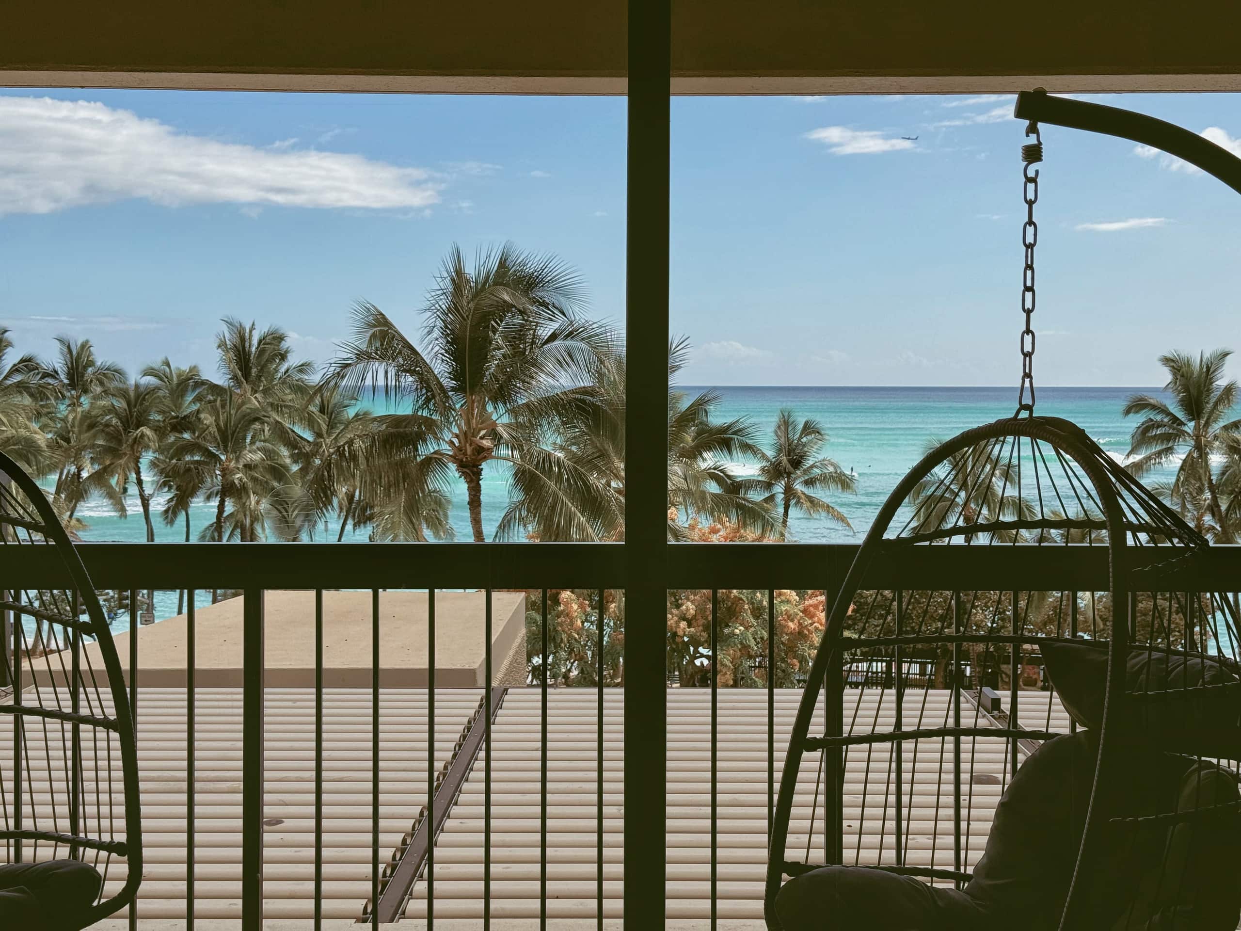 Waikiki Luxury Oceanfront 2BR/2BTH w/ Parking~ - Image 5