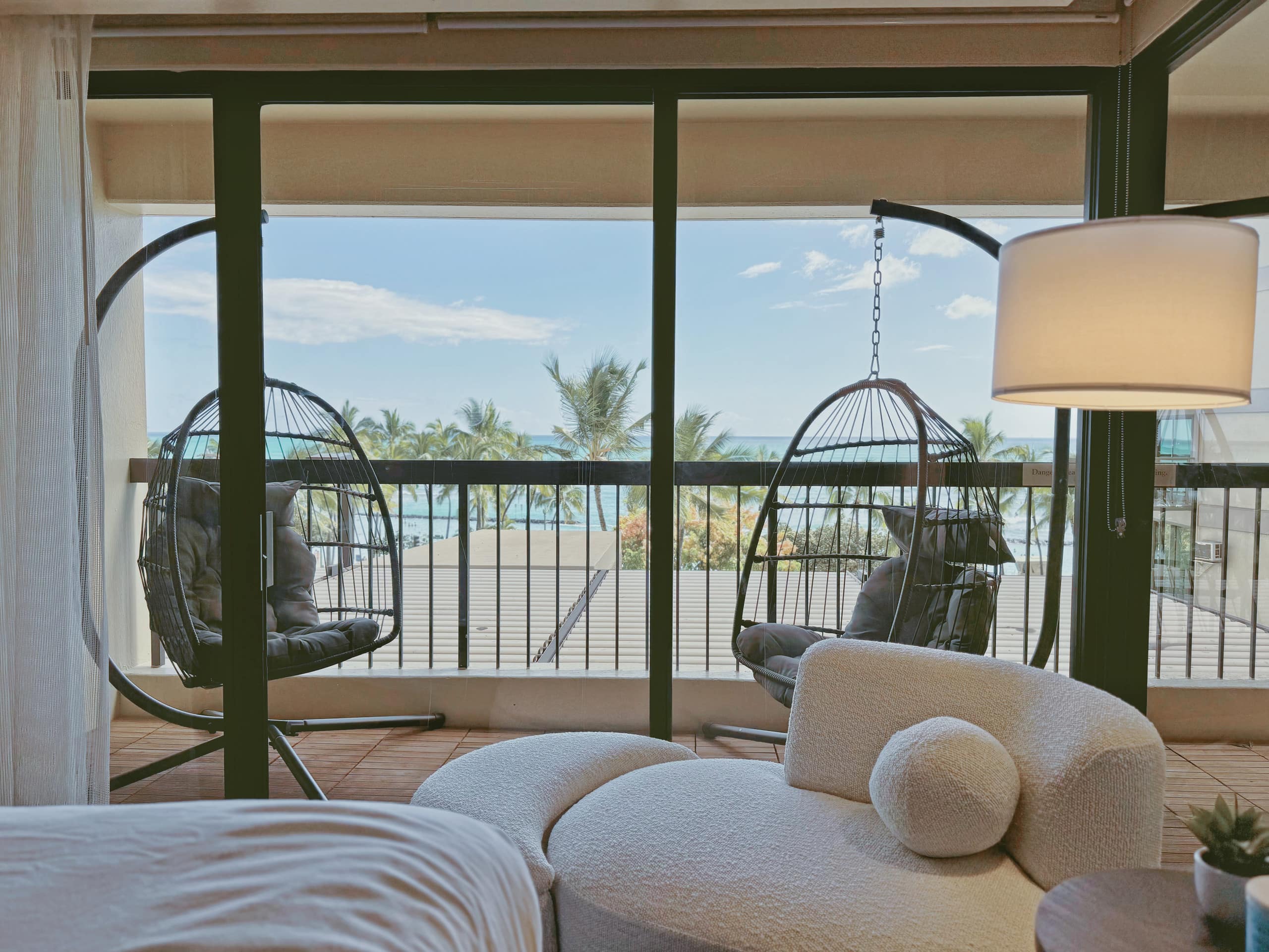 Waikiki Luxury Oceanfront 2BR/2BTH w/ Parking~ - Image 39
