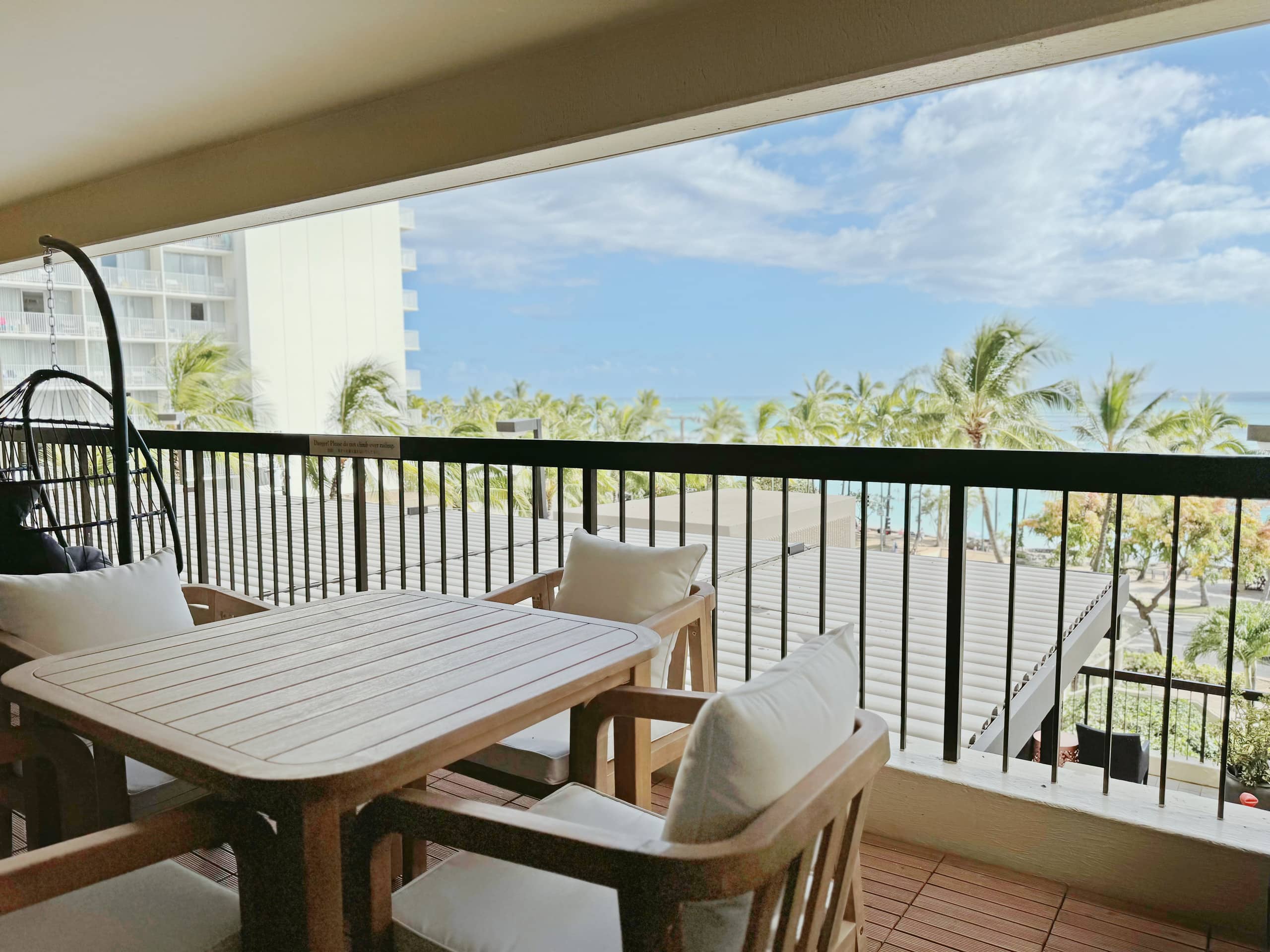 Waikiki Luxury Oceanfront 2BR/2BTH w/ Parking~ - Image 63