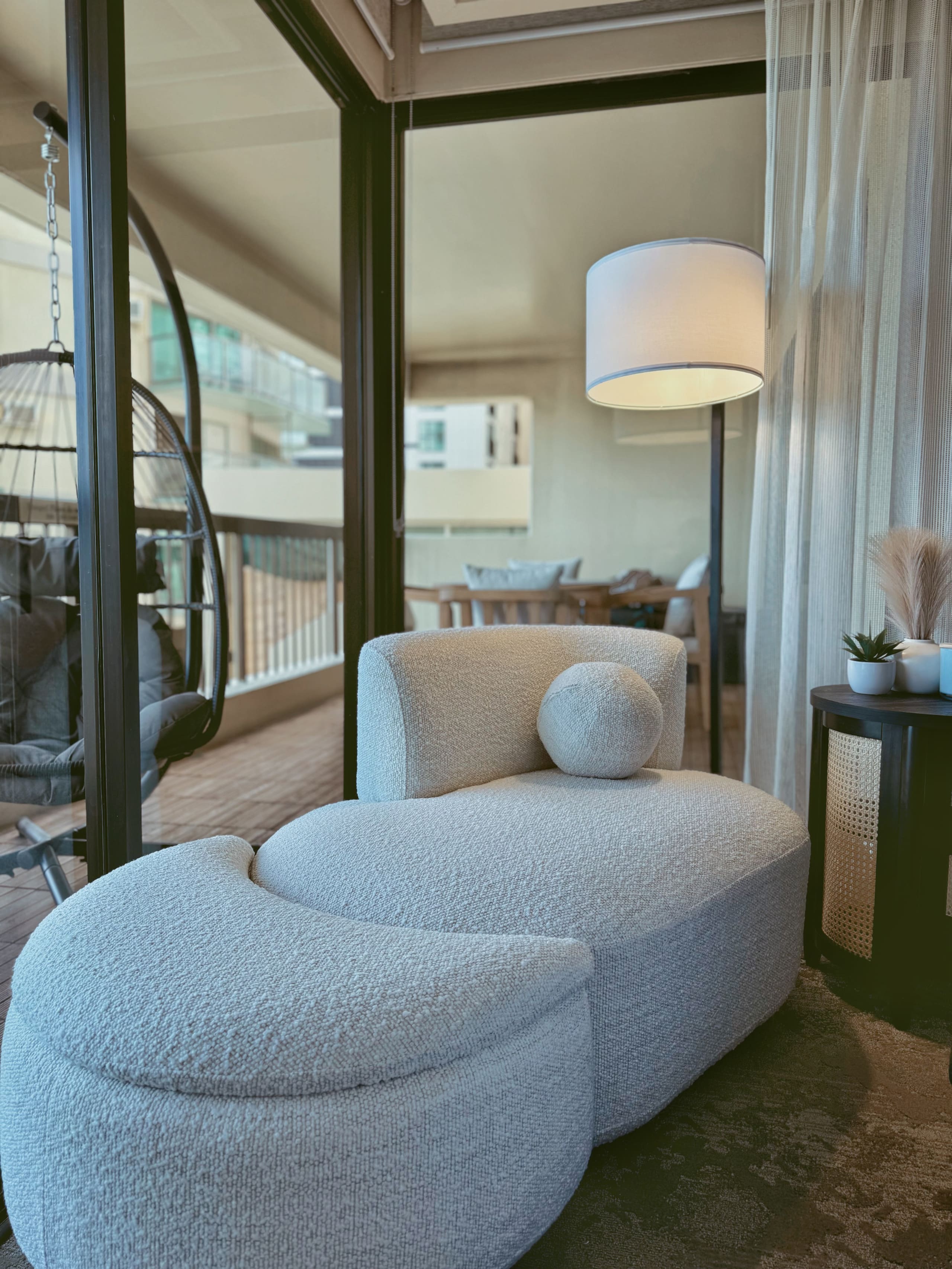 Waikiki Luxury Oceanfront 2BR/2BTH w/ Parking~ - Image 38