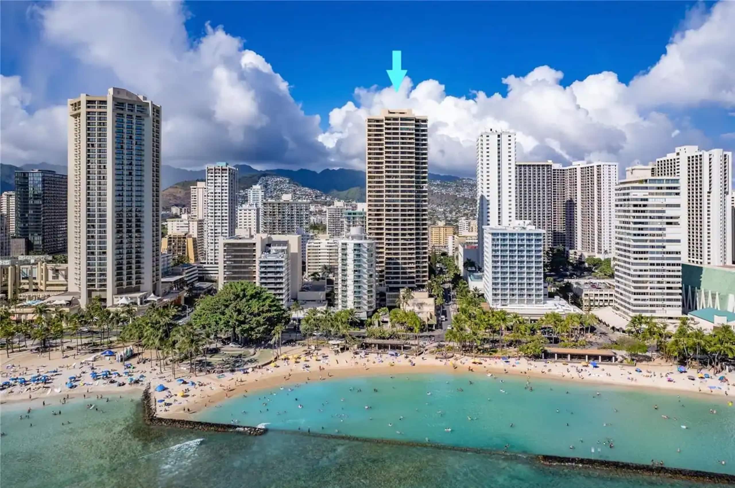 Waikiki Luxury Oceanfront 2BR/2BTH w/ Parking~ - Image 77