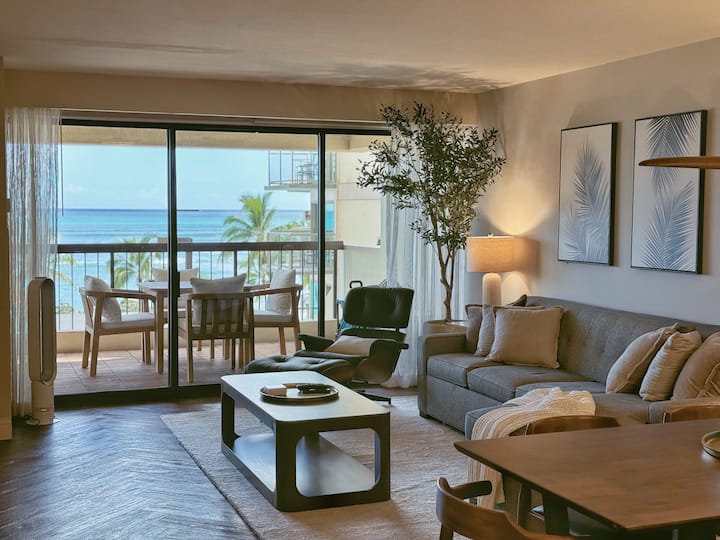 Waikiki Luxury Oceanfront 2BR/2BTH w/ Parking~ - Apartments for Rent in ...