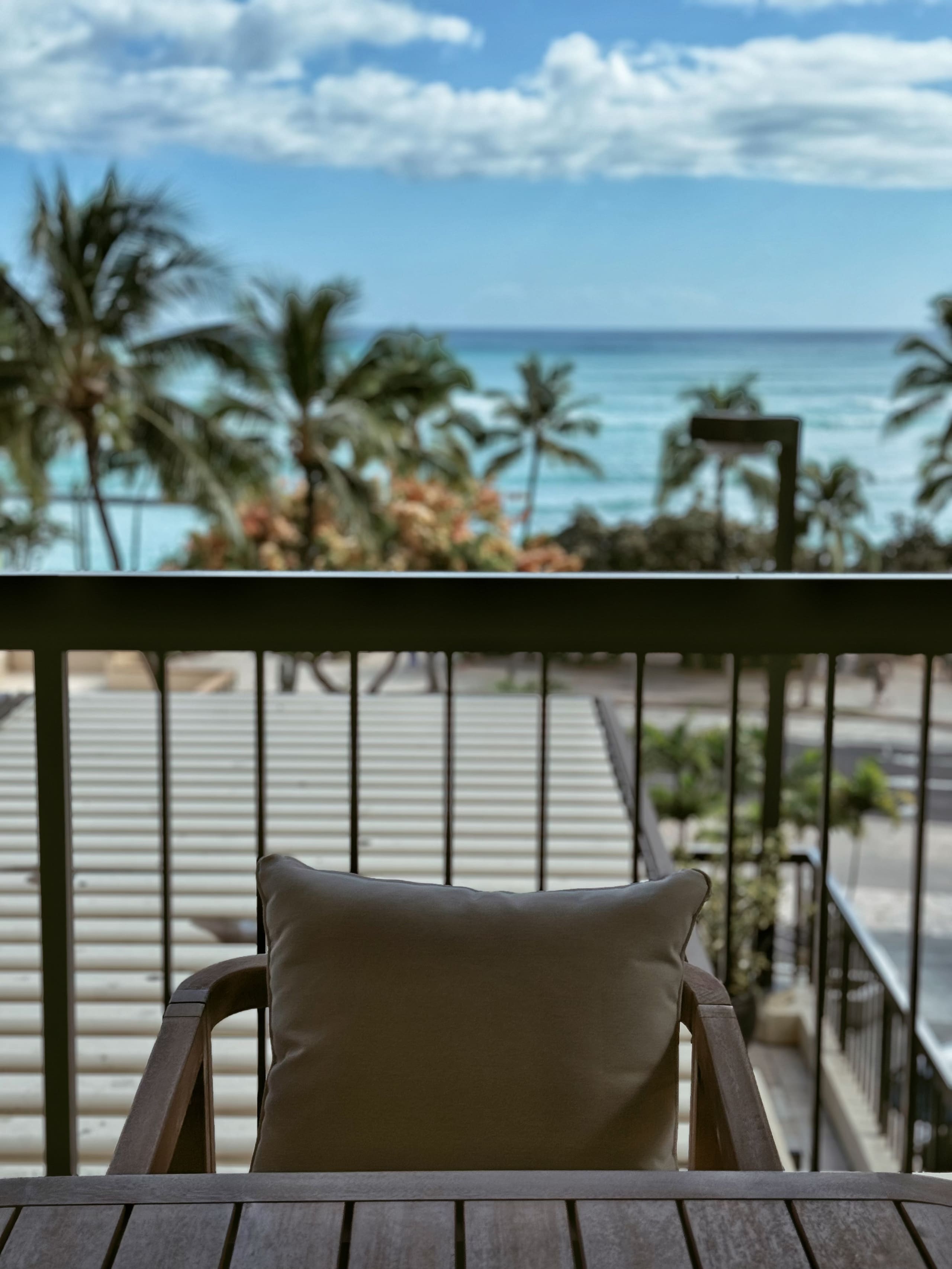 Waikiki Luxury Oceanfront 2BR/2BTH w/ Parking~ - Image 69