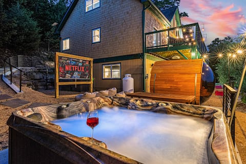 Winter @ Love Mtn-Views*HotTub*Sauna*Games*Slps 15